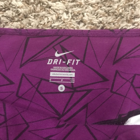 Nike dri fit crops - Picture 2 of 2